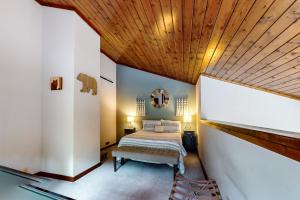 Ένα ή περισσότερα κρεβάτια σε δωμάτιο στο Buckberry Creek Unit 1 +15 φωτογραφίες