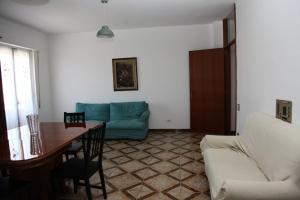 Χώρος καθιστικού στο casa med polignano a mare +10 φωτογραφίες