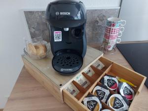 Kaffee-/Teezubehör in der Unterkunft Appart' DuChatelain lumineux, vue sur château
