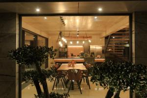 Billede fra billedgalleriet på Beautiful villa with private pool near sea i Baška