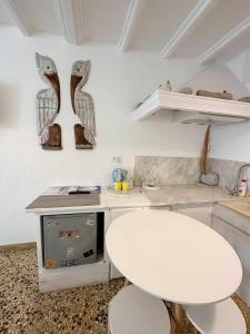 A kitchen or kitchenette at Petra Pelikan