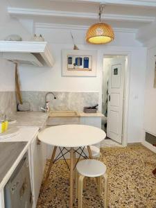 A kitchen or kitchenette at Petra Pelikan