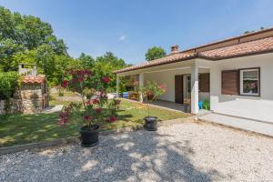 Zahrada ubytování Holiday Home Rea