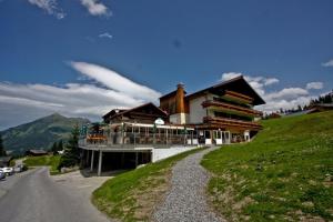 Gallery image of T3 Alpenhotel Garfrescha in Sankt Gallenkirch