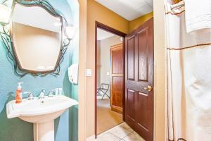Ένα μπάνιο στο Chula Vista Condo 2249 and 2251 +31 φωτογραφίες