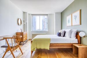 Gallery image of 2BR 2BA Pool Doorman nr Times Sq NYC-126 in New York +45 photos