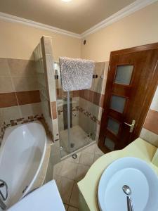 Ένα μπάνιο στο IK Apartment +5 φωτογραφίες