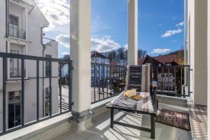 Ein Balkon oder eine Terrasse in der Unterkunft FIRST Avalon