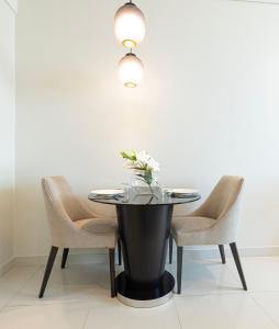 Gallery image of Magnificent - Damac Distinction Downtown in Dubai