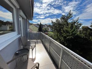 Ban công/sân hiên tại Premium Apartment 75qm 3 Zimmer Küche, Balkon, Smart TV, WiFi