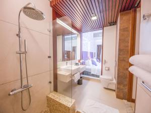 Koupelna v ubytování Novotel Nha Trang