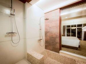 Koupelna v ubytování Novotel Nha Trang