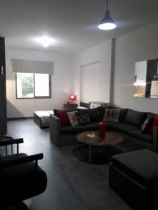 Zona de estar de Studio In Dbayeh In A Prime Location, Wifi, 38sqm