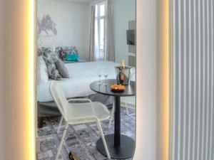 Zona d'estar a Ibis Styles Nice Centre Gare