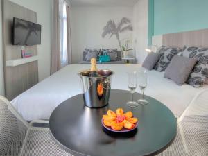 Zona d'estar a Ibis Styles Nice Centre Gare