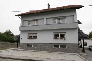 Fotografie z fotogalerie ubytování Holiday home in Gomirje 17255 v destinaci Gomirje