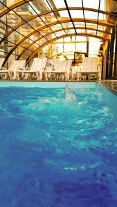 Bazén v ubytování Dobre smaki at Wczasowa8 sea resort nebo v jeho okolí