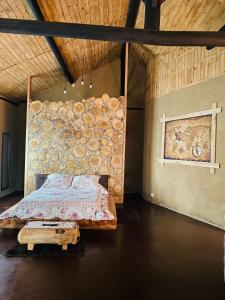 Giường trong phòng chung tại Chalé SPAço Altos da Serra - São Francisco Xavier