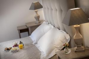 A bed or beds in a room at BB 22 Palace