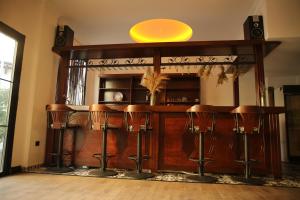 Lounge nebo bar v ubytování SARAY APART OTEL