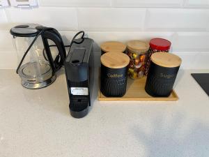 oR-Ya Suite的咖啡和沏茶工具