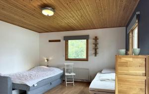 Postel nebo postele na pokoji v ubytování Fresh Pool House in Brisund near Visby