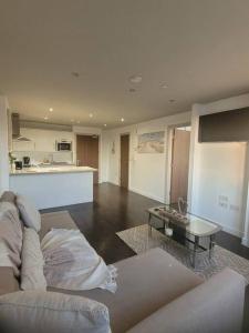 Zona d'estar a Astral 1 BR Flat in London AS47
