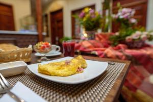 Makanan di atau berdekatan hotel