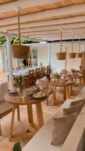 Restoran või mõni muu söögikoht majutusasutuses Monte Alegre Beach