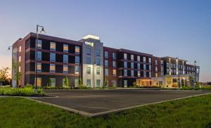 una representación de un edificio con aparcamiento en Home2 Suites By Hilton Grove City Columbus, en Grove City