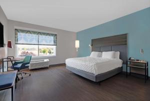 Postel nebo postele na pokoji v ubytování Tru By Hilton Tukwila Seattle Airport, Wa