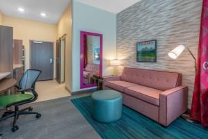Home2 Suites By Hilton Pocatello, Id的休息区