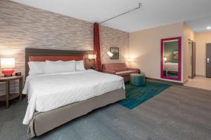 Home2 Suites By Hilton Pocatello, Id客房内的一张或多张床位
