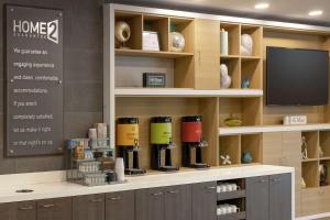 Home2 Suites By Hilton Vicksburg, Ms的厨房或小厨房