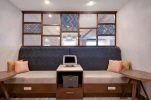 Hampton Inn Crown Point, In的休息区