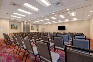 Konferenční prostory v ubytování Home2 Suites By Hilton Las Vegas Northwest + 37 fotografií