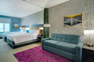 Postel nebo postele na pokoji v ubytování Home2 Suites By Hilton Burleson
