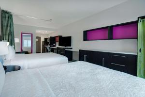 Postel nebo postele na pokoji v ubytování Home2 Suites By Hilton Burleson