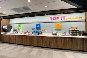 Tru By Hilton Raleigh Garner的证书、奖牌、标识或其他文件