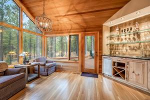 Foto dalla galleria di Tree-lined Paradise a Black Butte Ranch