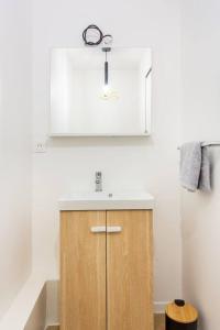 Phòng tắm tại KADINE SPA Duplex jacuzzi sauna hammam privée