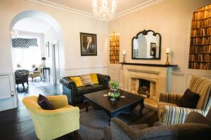Posezení v ubytování The Broadmead Boutique B&B