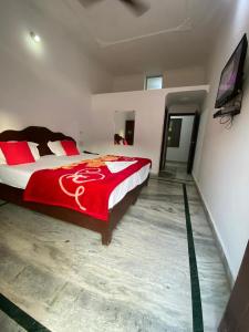 Postel nebo postele na pokoji v ubytování Karma Hostel