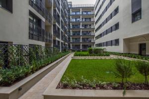 Vonkajšia záhrada v ubytovaní K40 Romantic Deluxe Studio In the City Center