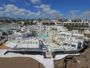 The swimming pool at or close to Lani's Suites de Luxe - Adults Only