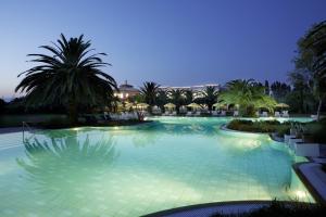 The swimming pool at or close to St.George's Bay Country Club & Spa