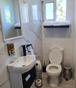 Koupelna v ubytování Apartaestudio en el centro de Puerto Plata