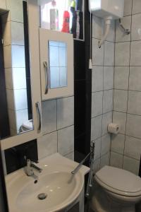 Kúpeľňa v ubytovaní Mesteri Apartman