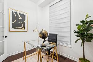 巴里Barrie Luxe, Pool Table 6 BR 6 BA Custom Design A+ Location的相册照片 更多37张照片