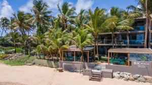 Κήπος έξω από το BK Beach Boutique Hotel - Hikkaduwa